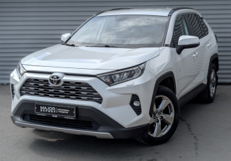 Подержанный автомобиль Toyota RAV4 2019 года (1 фото)