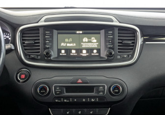 Подержанный автомобиль Kia Sorento 2019 года (27 фото)