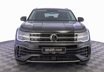 Подержанный автомобиль Volkswagen Teramont 2022 года (2 фото)