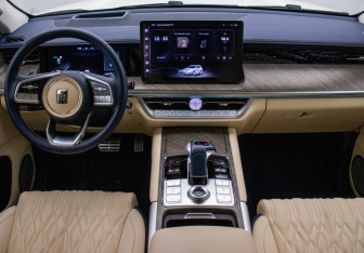 Подержанный автомобиль Tank 500 2023 года (13 фото)