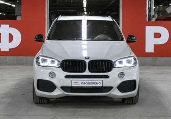 Подержанный автомобиль BMW X5 2017 года (2 фото)