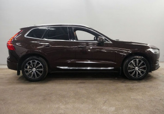 Подержанный автомобиль Volvo XC60 2019 года (4 фото)