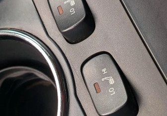 Подержанный автомобиль SsangYong Actyon 2011 года (13 фото)