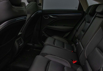 Подержанный автомобиль Geely Tugella 2021 года (11 фото)