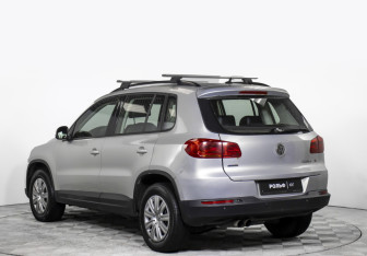 Подержанный автомобиль Volkswagen Tiguan 2014 года (7 фото)