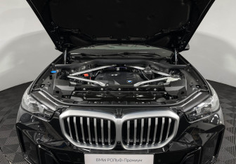 Новый BMW X5 2025 (9 фото)