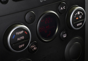 Подержанный автомобиль Suzuki Grand Vitara 2008 года (19 фото)