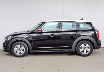 Подержанный автомобиль MINI Countryman 2018 года (8 фото)