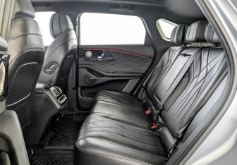 Подержанный автомобиль Exeed RX 2024 года (12 фото)