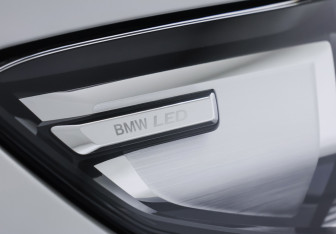 Подержанный автомобиль BMW X1 2025 года (22 фото)