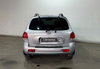 Подержанный автомобиль Hyundai Santa Fe 2008 года (6 фото)