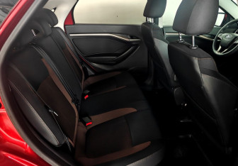 Подержанный автомобиль LADA (ВАЗ) Vesta Sedan 2016 года (12 фото)