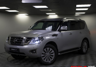 Подержанный автомобиль Nissan Patrol 2014 года (26 фото)