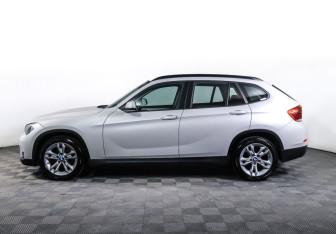 Подержанный автомобиль BMW X1 2014 года (8 фото)