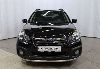 Подержанный автомобиль Subaru Outback Wagon 2014 года (2 фото)