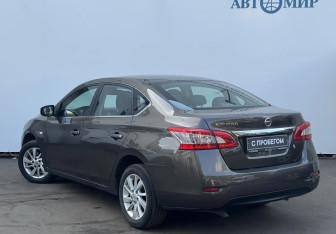 Подержанный автомобиль Nissan Sentra Sedan 2014 года (6 фото)