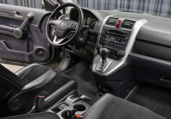 Подержанный автомобиль Honda CR-V 2012 года (9 фото)