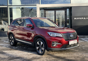 Подержанный автомобиль Changan CS75 2022 года (3 фото)