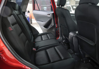 Подержанный автомобиль Mazda CX-5 2013 года (12 фото)