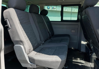 Подержанный автомобиль Volkswagen Caravelle 2021 года (10 фото)