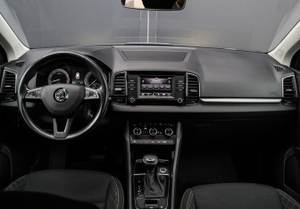 Подержанный автомобиль Skoda Karoq 2020 года (10 фото)