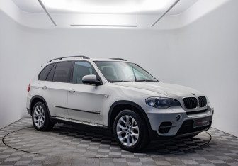 Подержанный автомобиль BMW X5 2010 года (3 фото)