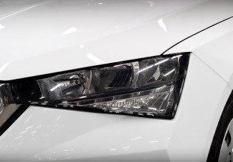 Подержанный автомобиль Skoda Rapid Liftback 2021 года (18 фото)