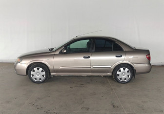 Подержанный автомобиль Nissan Almera Sedan 2006 года (7 фото)