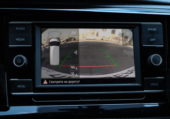 Подержанный автомобиль Volkswagen Caravelle 2021 года (15 фото)