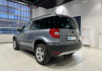 Подержанный автомобиль Skoda Yeti 2012 года (7 фото)