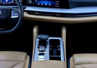 Подержанный автомобиль Changan Hunter Plus 2023 года (13 фото)