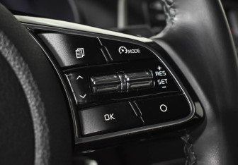 Подержанный автомобиль Kia Optima Sedan 2020 года (13 фото)