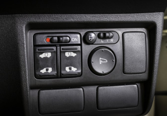 Подержанный автомобиль Honda Freed 2011 года (17 фото)