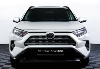Подержанный автомобиль Toyota RAV4 2020 года (2 фото)