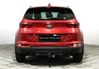 Подержанный автомобиль Kia Sportage 2018 года (6 фото)