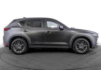 Подержанный автомобиль Mazda CX-5 2020 года (4 фото)