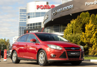 Подержанный автомобиль Ford Focus Hatchback 2012 года (2 фото)