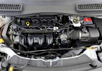 Подержанный автомобиль Ford Kuga 2017 года (9 фото)