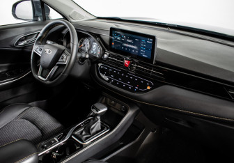 Подержанный автомобиль Москвич 3 2023 года (13 фото)