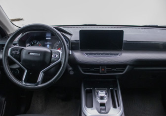 Подержанный автомобиль Haval Jolion 2023 года (13 фото)