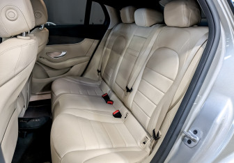 Подержанный автомобиль Mercedes-Benz GLC Coupe 2021 года (12 фото)