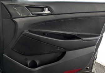 Подержанный автомобиль Hyundai Tucson 2016 года (25 фото)