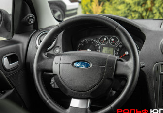 Подержанный автомобиль Ford Fusion 2008 года (11 фото)