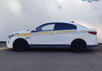 Подержанный автомобиль Kia Rio Sedan 2022 года (5 фото)