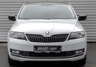 Подержанный автомобиль Skoda Rapid Liftback 2017 года (2 фото)