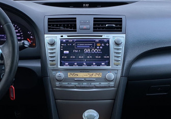 Подержанный автомобиль Toyota Camry Sedan 2011 года (10 фото)