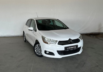 Подержанный автомобиль Citroen C4 Hatchback 2011 года (3 фото)