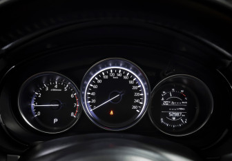 Подержанный автомобиль Mazda CX-9 2018 года (17 фото)