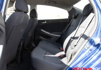 Подержанный автомобиль Hyundai Solaris Sedan 2012 года (8 фото)