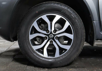 Подержанный автомобиль Nissan Terrano 2016 года (8 фото)